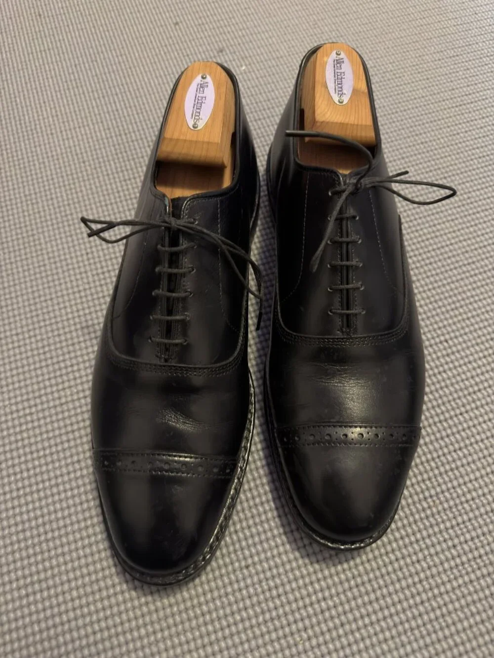 Allen Edmonds Fifth Avenue Cap-Toe Oxford — Black, 10.5 D